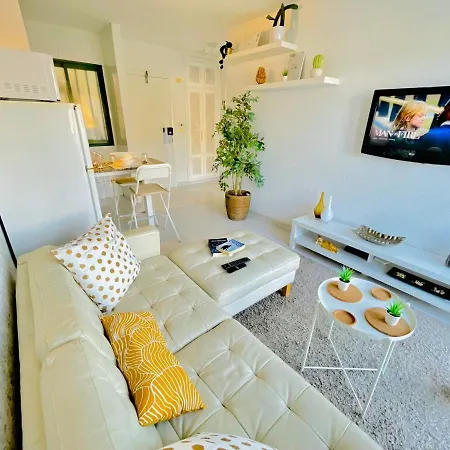 The Malibu Club - Puerto Rico Apartment *
