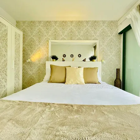 The Malibu Club - Puerto Rico Apartment