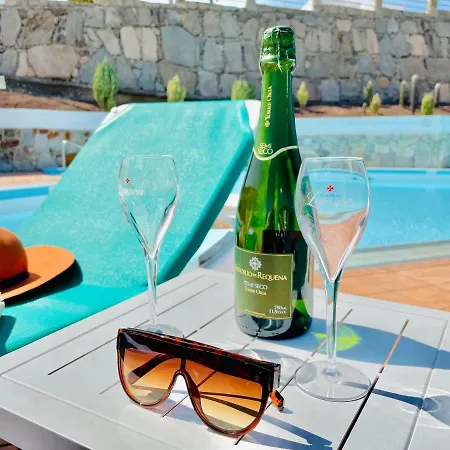The Malibu Club - Puerto Rico Apartment